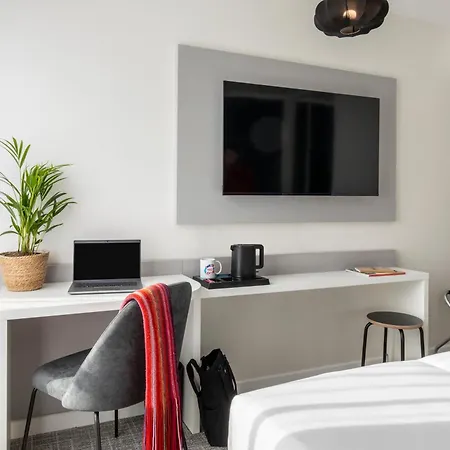 Hotel Adagio Access Paris *