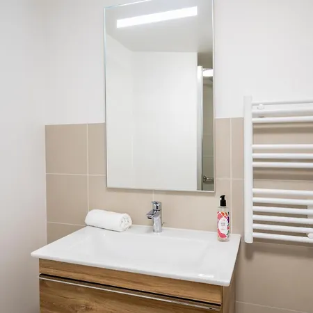 Adagio Access Paris 3* 낭테르