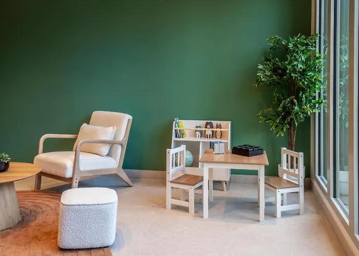 Adagio Access Paris